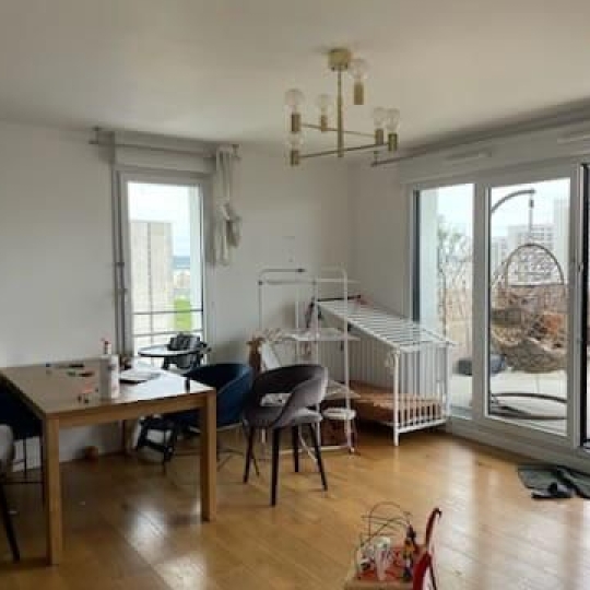  Annonces EAUBONNE : Appartement | NANTERRE (92000) | 14 m2 | 820 € 