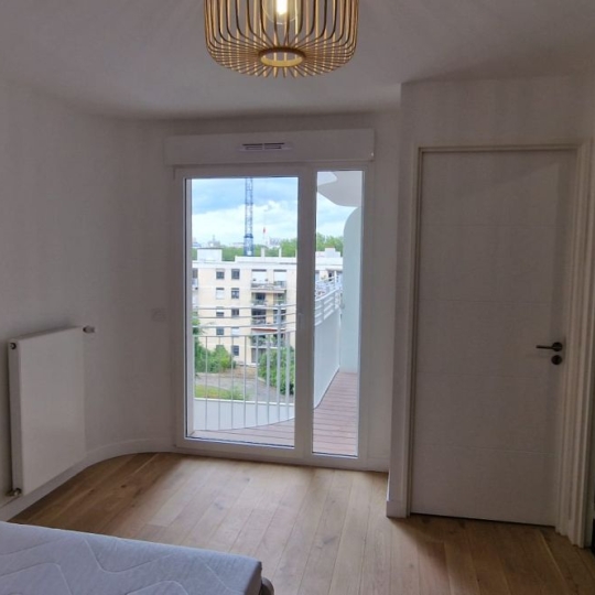  Annonces EAUBONNE : Appartement | CLICHY (92110) | 42 m2 | 1 340 € 