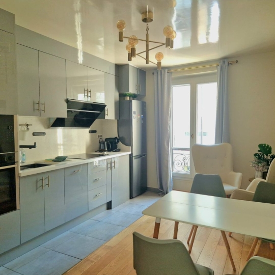  Annonces EAUBONNE : Appartement | PARIS (75017) | 47 m2 | 1 950 € 