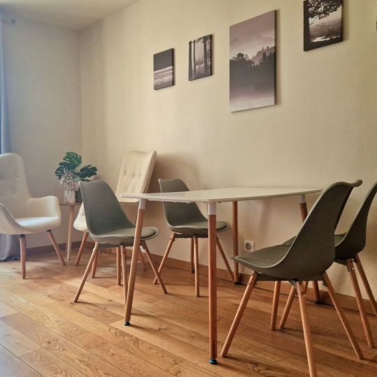  Annonces EAUBONNE : Appartement | PARIS (75017) | 47 m2 | 1 950 € 