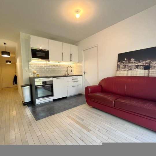  Annonces EAUBONNE : Appartement | CLICHY (92110) | 61 m2 | 780 € 