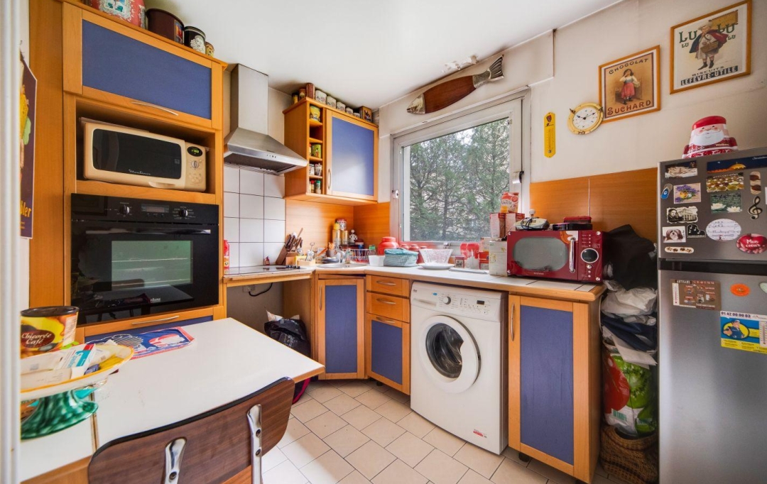 Annonces EAUBONNE : Appartement | PARIS (75017) | 100 m2 | 250 000 € 